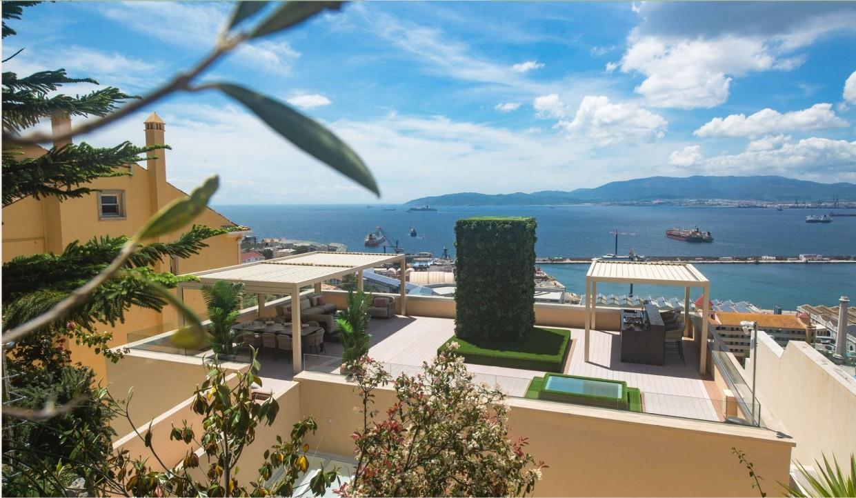 Image of House - 4 Bedrooms - 5 Bathrooms for Sale in South District-Gibraltar, Image 1